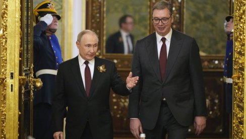 OSTAJU SVA ČETIRI STUBA, PRETNJE EU SAMO ĆORAK: Analiza Novosti - Da li se posetom predsednika Moskvi menja naša strateška orijentacija OSTAJU SVA ČETIRI STUBA, PRETNJE EU SAMO ĆORAK: Analiza Novosti - Da li se posetom predsednika Moskvi menja naša strateška orijentacija