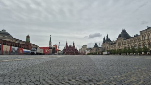 CRVENI TRG U MOSKVI I DALJE ZATVOREN: Evo kako izgleda nakon Parade pobede (VIDEO) CRVENI TRG U MOSKVI I DALJE ZATVOREN: Evo kako izgleda nakon Parade pobede (VIDEO)
