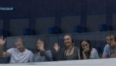 Док се Вучић састаје са светским лидерима и бори за Србију, блокадери исмејани и од својих симпатизера (ВИДЕО) Док се Вучић састаје са светским лидерима и бори за Србију, блокадери исмејани и од својих симпатизера (ВИДЕО)