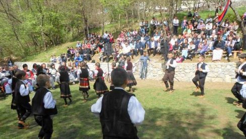 POMOĆ FOLKLORCIMA: Centar za kulturu dodelio 660.000 dinara