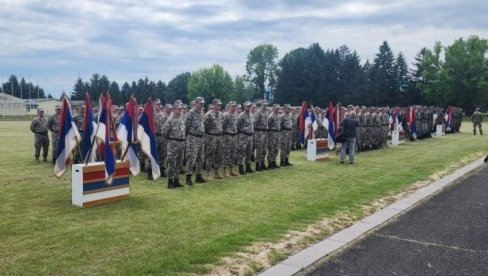 ОБЕЛЕЖЕН ДАНА ВОЈСКЕ РЕПУБЛИКЕ СРПСКЕ : Присуствовали војни аташеи Русије, Белорусије и Кине (ФОТО/ВИДЕО)