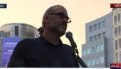 ПАЛЕ СВЕ МАСКЕ У БРИСЕЛУ: Блокадерски покрет је изразито антируски! (ВИДЕО) ПАЛЕ СВЕ МАСКЕ У БРИСЕЛУ: Блокадерски покрет је изразито антируски! (ВИДЕО)