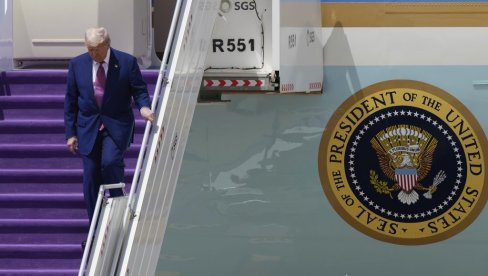 ТРАМП ЗАПОЧЕО ТУРНЕЈУ ПО ЗАЛИВУ: Прва станица Саудијска Арабија