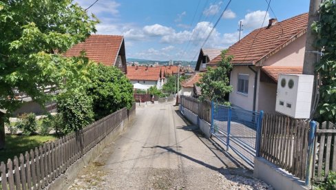 NE MOŽE DA NAS ZAVADI NI MEĐA: Komšijska sloga decenijama vlada u čačanskom naselju Spomen-park