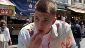 НАЈСКУПЉЕ НА СВЕТУ - 500ДИН КОМАД Србин плаче због цене јагода, али тврди: Никад боље!
