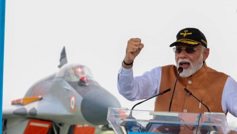 НОВИ РАТ НА ПОМОЛУ? Обрачун Индије и Пакистана у Кашмиру: Исламабад између две ватре, вишесатна пуцњава на линији раздвајања (МАПА) НОВИ РАТ НА ПОМОЛУ? Обрачун Индије и Пакистана у Кашмиру: Исламабад између две ватре, вишесатна пуцњава на линији раздвајања (МАПА)