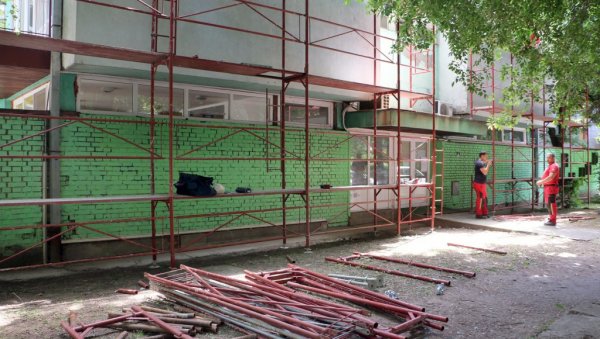 ЕНЕРГЕТСКА САНАЦИЈА ВРТИЋА “ ХАЈДИ“ У СМЕДЕРЕВУ. Рок за окончање радова 1. септембар ЕНЕРГЕТСКА САНАЦИЈА ВРТИЋА “ ХАЈДИ“ У СМЕДЕРЕВУ. Рок за окончање радова 1. септембар