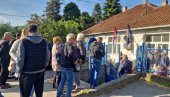 И У БЕЛОМ ПОТОКУ, МОРА ДА СЕ ЧЕКА: Гужве за издавање свих путних исправа