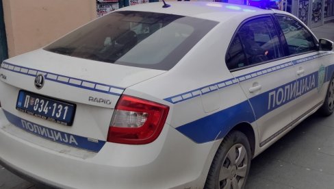 УПАО КРОЗ ПРОЗОР И УКРАО 1.300 ЕВРА: Краљевачка полиција ухапсила лопова УПАО КРОЗ ПРОЗОР И УКРАО 1.300 ЕВРА: Краљевачка полиција ухапсила лопова