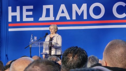 СРБИЈА НЕЋЕ БИТИ ТАОЦ ТУЂИХ ИНТЕРЕСА Крстић: Ово је град храбрости и достојанствених људи СРБИЈА НЕЋЕ БИТИ ТАОЦ ТУЂИХ ИНТЕРЕСА Крстић: Ово је град храбрости и достојанствених људи