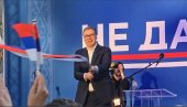 VUČIĆ RAZVIO SRPSKU ZASTAVU: Niš je slobodan grad! VUČIĆ RAZVIO SRPSKU ZASTAVU: Niš je slobodan grad!