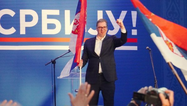 БУДУЋНОСТ СРБИЈЕ ЈЕ ПОНОС СРПСКОГ НАРОДА Вучић: Да идемо напред као брзи воз у односу на све у региону и Европи БУДУЋНОСТ СРБИЈЕ ЈЕ ПОНОС СРПСКОГ НАРОДА Вучић: Да идемо напред као брзи воз у односу на све у региону и Европи