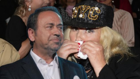 TO NIKAD NEĆU OPROSTITI! Tuča Nade Topčagić i Marinka Rokvića - udarci u nogu i čupanje za kosu TO NIKAD NEĆU OPROSTITI! Tuča Nade Topčagić i Marinka Rokvića - udarci u nogu i čupanje za kosu