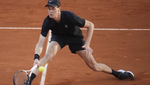 TREBAO SI DA BUDEŠ OVDE: Evo kome je Siner poslao poruku posle poraza u finalu