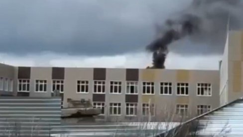 ДРАМАТИЧНО У КУРСКУ: Запалио се кров школе након украјинског напада дроном (ВИДЕО)