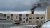 DRAMATIČNO U KURSKU: Zapalio se krov škole nakon ukrajinskog napada dronom (VIDEO)