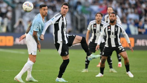 VLAHOVIĆ VODI JUVENTUS U LIGU ŠAMPIONA: Srpski reprezentativac pogodio u važnoj pobedi stare dame (VIDEO) VLAHOVIĆ VODI JUVENTUS U LIGU ŠAMPIONA: Srpski reprezentativac pogodio u važnoj pobedi stare dame (VIDEO)