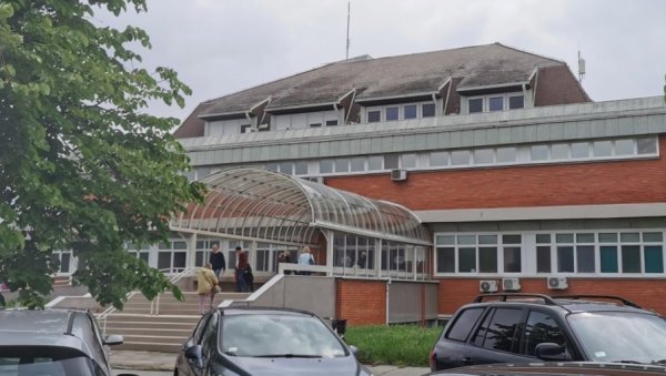ВАЖНО ЗДРАВЉЕ ЉУДИ, АЛИ И ВОДА: Општој болници у Врбасу наложено да се прикључи на канализациону мрежу ВАЖНО ЗДРАВЉЕ ЉУДИ, АЛИ И ВОДА: Општој болници у Врбасу наложено да се прикључи на канализациону мрежу