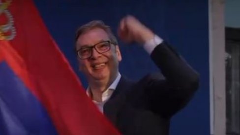 ŠEST MESECI TERORA BLOKADERA: Ne mogu oni toliko da pumpaju, koliko Vučić može da izbuši kako bi odbranio Srbiju (VIDEO) ŠEST MESECI TERORA BLOKADERA: Ne mogu oni toliko da pumpaju, koliko Vučić može da izbuši kako bi odbranio Srbiju (VIDEO)