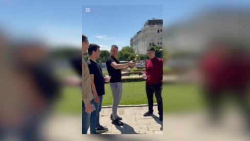 SLAVIMO, SLAVIMO... Veselje i šampanjac u Pionirskom parku zbog Milutina koji želi da uči (VIDEO)