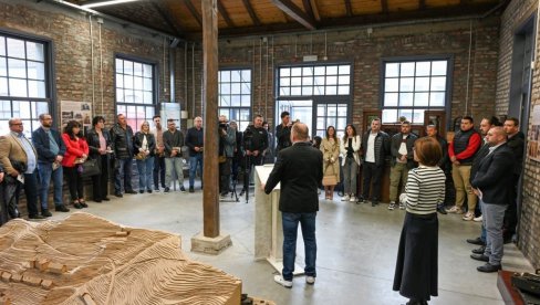 U MODI BILI LIBADE I FISTAN: Kako su se promene u društvu odražavale na odevanje Pomoravlja - Izložba u Muzeju ugljarstva u Senjskom Rudniku U MODI BILI LIBADE I FISTAN: Kako su se promene u društvu odražavale na odevanje Pomoravlja - Izložba u Muzeju ugljarstva u Senjskom Rudniku
