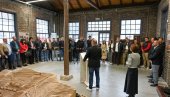 U MODI BILI LIBADE I FISTAN: Kako su se promene u društvu odražavale na odevanje Pomoravlja - Izložba u Muzeju ugljarstva u Senjskom Rudniku