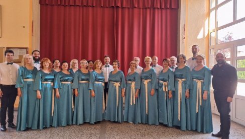 PRVO TAKMIČENJE, PA ZLATNA MEDALJA: Uspeh jagodinskog hora Ramonda na Majskim muzičkim svečanostima u Bijeljini PRVO TAKMIČENJE, PA ZLATNA MEDALJA: Uspeh jagodinskog hora Ramonda na Majskim muzičkim svečanostima u Bijeljini