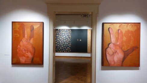VEČNA NADA I TRAGANJE ZA PRAVEDNIJIM SVETOM: Slike, crteži, instalacije Nikole Markovića, na izložbi Bez upustva za upotrebu
