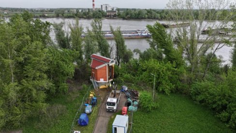 НОВИ САД БЕЗ НОЋНИХ РЕСТРИКЦИЈА ВОДЕ: Завршени радови на трећем рени-бунару на Петроварадинској ади НОВИ САД БЕЗ НОЋНИХ РЕСТРИКЦИЈА ВОДЕ: Завршени радови на трећем рени-бунару на Петроварадинској ади