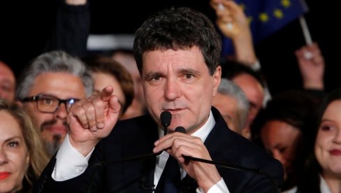 TO NIJE PRIKLADNO! Novi rumunski predsednik se oglasio o slanju vojske u Ukrajinu