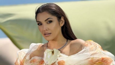 ZA TIHE STUBOVE SVETA: Nadica Ademov snažnu poruku uputila svim majkama na planeti (FOTO) ZA TIHE STUBOVE SVETA: Nadica Ademov snažnu poruku uputila svim majkama na planeti (FOTO)