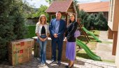 ZA BEZBRIŽNU DEČJU IGRU: Donacija Fondacije Mozzart stigla Sigurnoj kući u Vranju