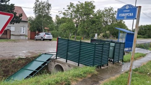 МИЛИОНИ ЗА САНАЦИЈУ ШТЕТЕ: Вршачки комуналци први пут подносе кривичну пријаву против НН лица због уништавања јавне имовин МИЛИОНИ ЗА САНАЦИЈУ ШТЕТЕ: Вршачки комуналци први пут подносе кривичну пријаву против НН лица због уништавања јавне имовин