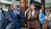 MINISTARKA MESAROVIĆ OBIŠLA POLJOPRIVREDNI SAJAM U NOVOM SADU: Nikad veći broj izlagača, poseban značaj za našu privredu i ekonomiju MINISTARKA MESAROVIĆ OBIŠLA POLJOPRIVREDNI SAJAM U NOVOM SADU: Nikad veći broj izlagača, poseban značaj za našu privredu i ekonomiju