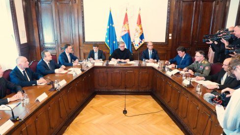 U TOKU SEDNICA SAVETA ZA NACIONALNU BEZBEDNOST: Predsedava predsednik Vučić