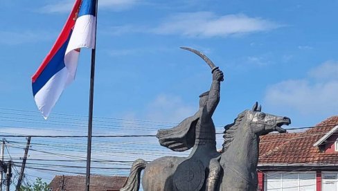 NOVI TEROR SRBA NA KIM: Tzv. kosovska policija privela tri osobe Srpske nacionalnosti u Gračanici NOVI TEROR SRBA NA KIM: Tzv. kosovska policija privela tri osobe Srpske nacionalnosti u Gračanici
