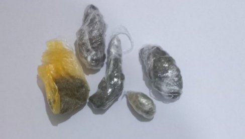 ХАПШЕЊЕ У БИЈЕЛОМ ПОЉУ: Дрога на дечјем игралишту