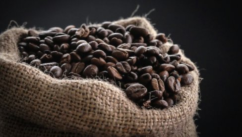 TIHA AZIJSKA SILA IZNENADILA SVET: Rekordan izvoz kafe od 3,8 milijardi dolara TIHA AZIJSKA SILA IZNENADILA SVET: Rekordan izvoz kafe od 3,8 milijardi dolara