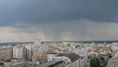 KAKO SE NEVREME SRUČILO NA BEOGRAD: Pogledajte kako su se crni oblaci kretali ka prestonici (VIDEO)