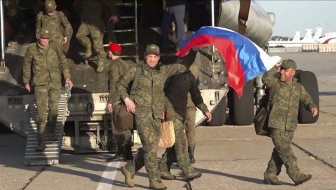 ОГЛАСИЛО СЕ РУСКО МИНИСТАРСТВО ОДБРАНЕ: Завршена размена заробљеника по формули 1.000 за 1.000 људи (ФОТО/ВИДЕО) ОГЛАСИЛО СЕ РУСКО МИНИСТАРСТВО ОДБРАНЕ: Завршена размена заробљеника по формули 1.000 за 1.000 људи (ФОТО/ВИДЕО)