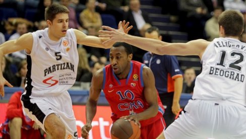 MILJENIK GROBARA PONOVO U KLUBU! Vratio se Milenko Tepić u Partizan MILJENIK GROBARA PONOVO U KLUBU! Vratio se Milenko Tepić u Partizan
