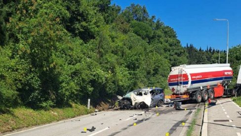 САОБРАЋАЈНА НЕСРЕЋА У СУТОРИНИ: Погинуо Новљанин САОБРАЋАЈНА НЕСРЕЋА У СУТОРИНИ: Погинуо Новљанин