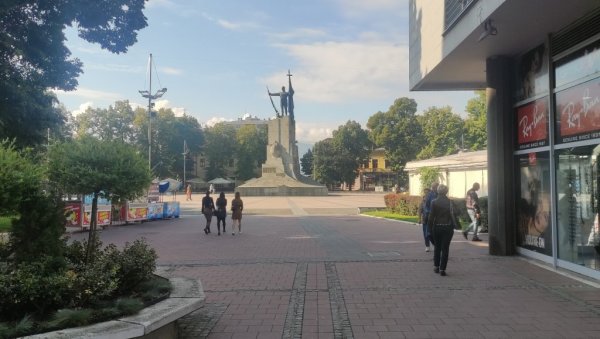 МАЊЕ ОД ПРОСЕКА: Просечна мартовска зарада у Краљеву 88.346 динара МАЊЕ ОД ПРОСЕКА: Просечна мартовска зарада у Краљеву 88.346 динара