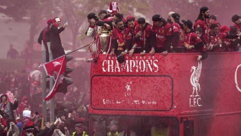 POČINJE PREMIJER LIGA! Liverpul debelo odrešio kesu za pojačanja, da li neko može da ih skloni sa trona ? POČINJE PREMIJER LIGA! Liverpul debelo odrešio kesu za pojačanja, da li neko može da ih skloni sa trona ?