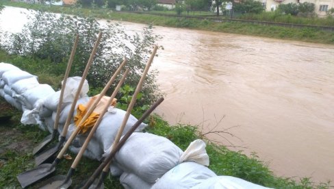 ZAŠTITA OD POPLAVA U PETROVCU NA MLAVI: U planu čišćenje korita reke Mlave ZAŠTITA OD POPLAVA U PETROVCU NA MLAVI: U planu čišćenje korita reke Mlave