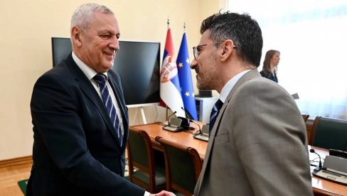 SPREMA SE ZAKON O INOVACIONOJ DELATNOSTI: Razgovor ministra nauke Bele Balinta sa direktorom EBRD SPREMA SE ZAKON O INOVACIONOJ DELATNOSTI: Razgovor ministra nauke Bele Balinta sa direktorom EBRD