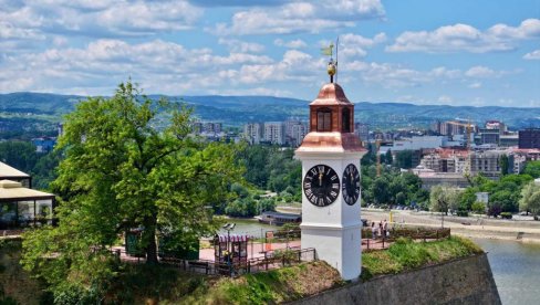 TORANJ OJAČAN DA ODOLI OLUJAMA: Obnova simbola na Petrovaradinskoj tvrđavi pri kraju TORANJ OJAČAN DA ODOLI OLUJAMA: Obnova simbola na Petrovaradinskoj tvrđavi pri kraju