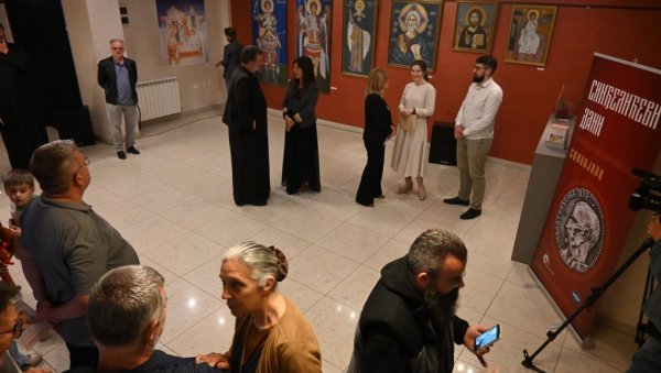 “СВЕТЛОСТ ЖИВОТА“: Други дан манифестације „Синђелићеви дани“ (ФОТО) “СВЕТЛОСТ ЖИВОТА“: Други дан манифестације „Синђелићеви дани“ (ФОТО)