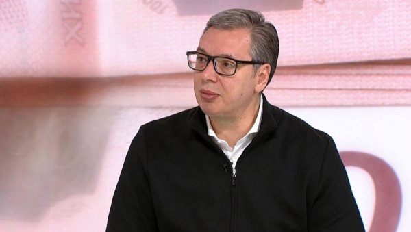 ПЕНЗИЈЕ ЋЕ ОЗБИЉНО ДА РАСТУ, НАЈВЕЋЕ ПОВЕЋАЊЕ ДО САДА Вучић: Минималац желимо да подигнемо на 550 евра до 1. јануара ПЕНЗИЈЕ ЋЕ ОЗБИЉНО ДА РАСТУ, НАЈВЕЋЕ ПОВЕЋАЊЕ ДО САДА Вучић: Минималац желимо да подигнемо на 550 евра до 1. јануара