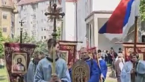 U LITIJI I IKONA BOGORODICE TROJERUČICE: Subotica proslavila Spasovdan U LITIJI I IKONA BOGORODICE TROJERUČICE: Subotica proslavila Spasovdan